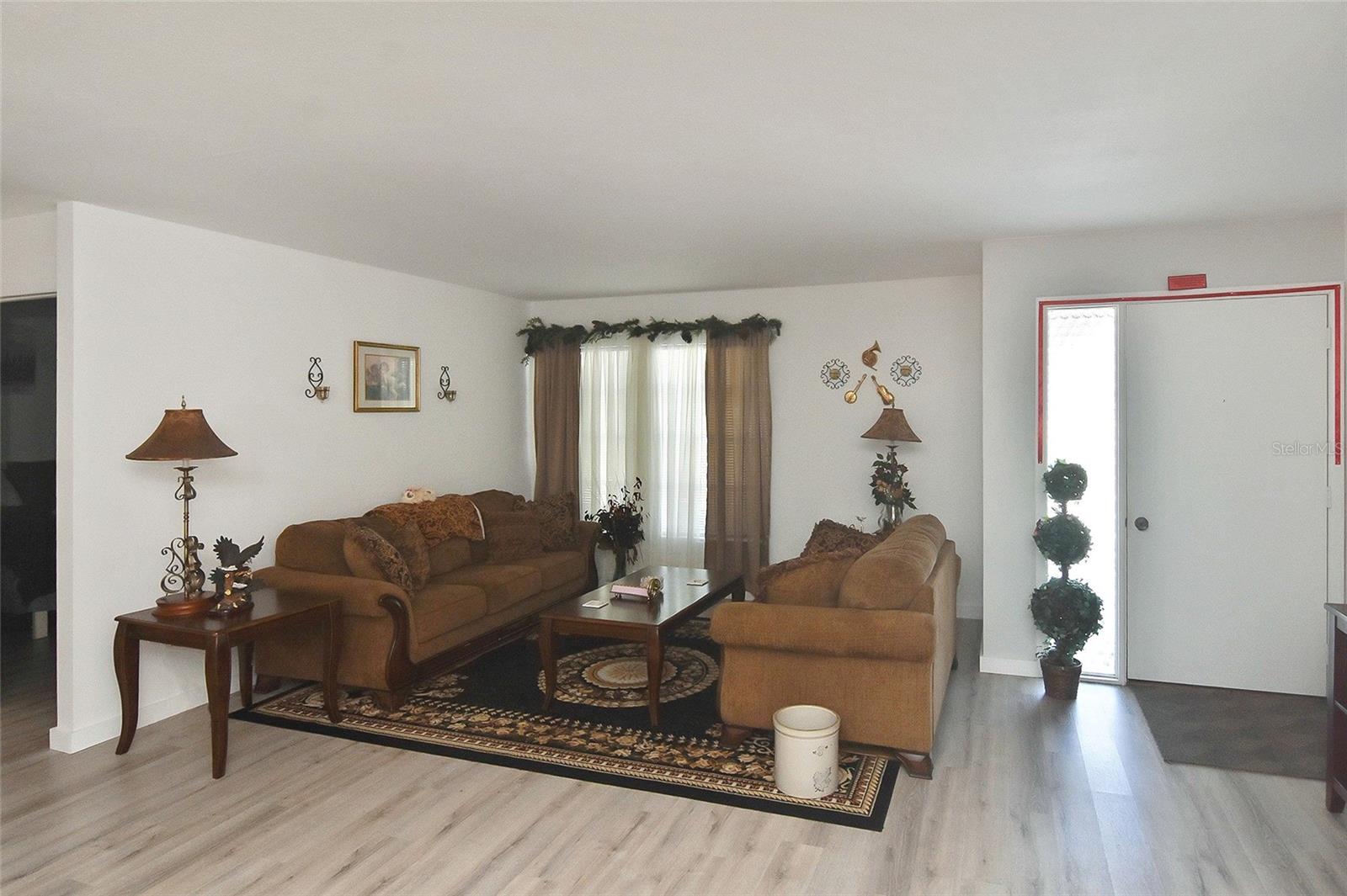 FOREST PINES 01 - Residential
