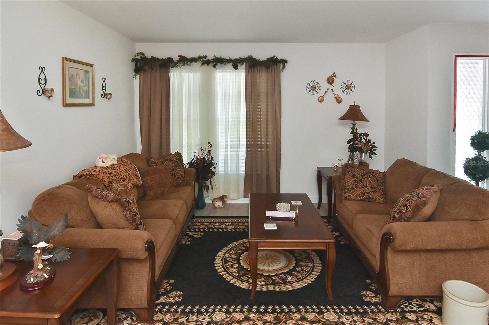 FOREST PINES 01 - Residential