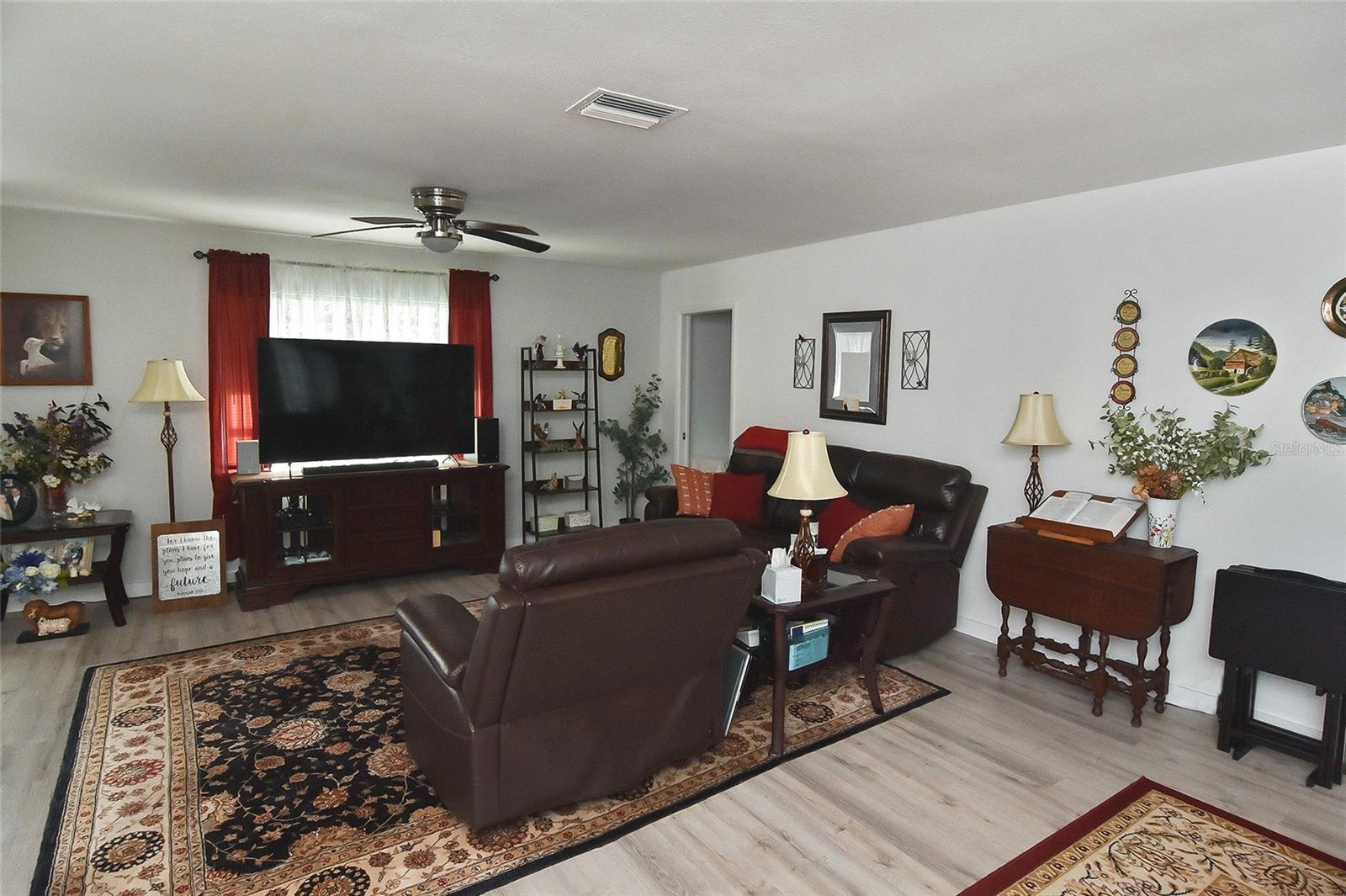 FOREST PINES 01 - Residential