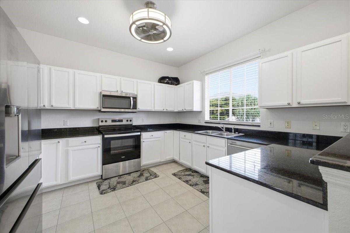 RIVERBAY TWNHMS PH THREE-A - Residential
