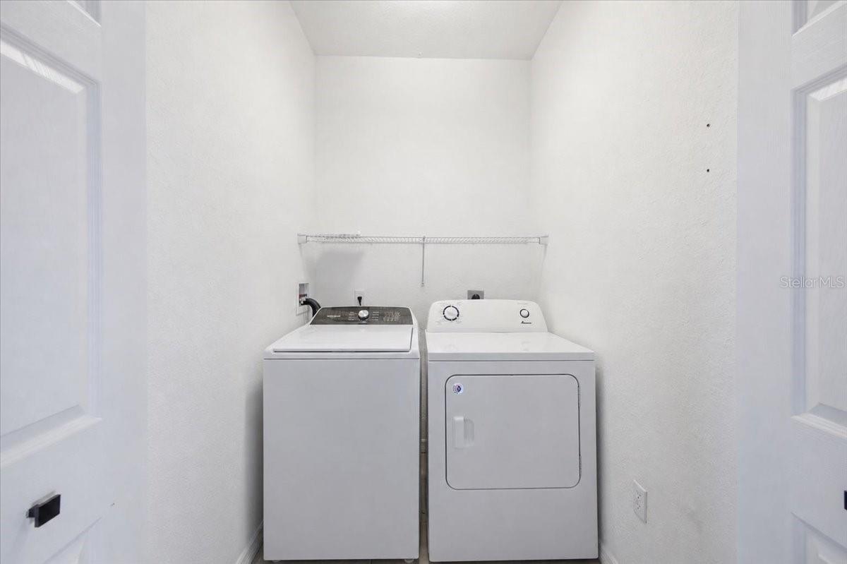 RIVERBAY TWNHMS PH THREE-A - Residential