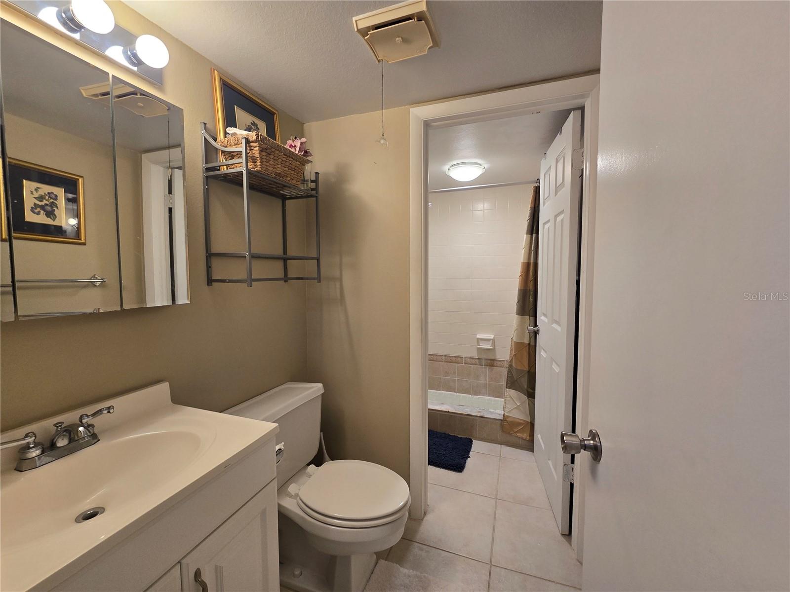 LIVE OAK VILLAGE CONDO - Residential