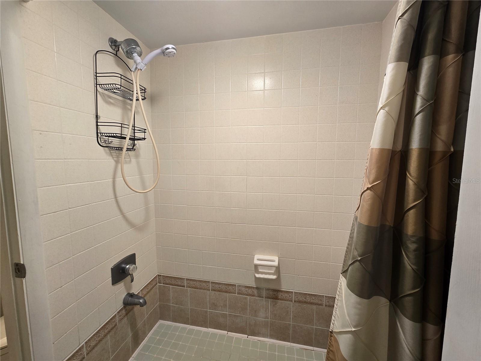 LIVE OAK VILLAGE CONDO - Residential