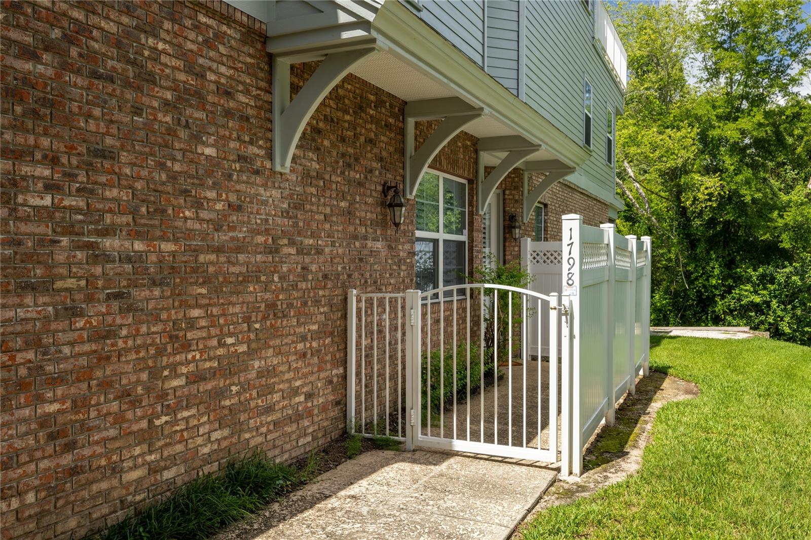 GREENBRIAR TERRACE - Residential