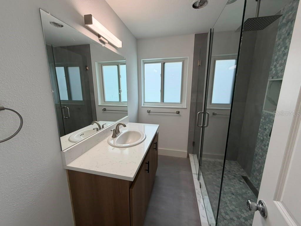 FLORIDA SHORES 01 - Residential Lease