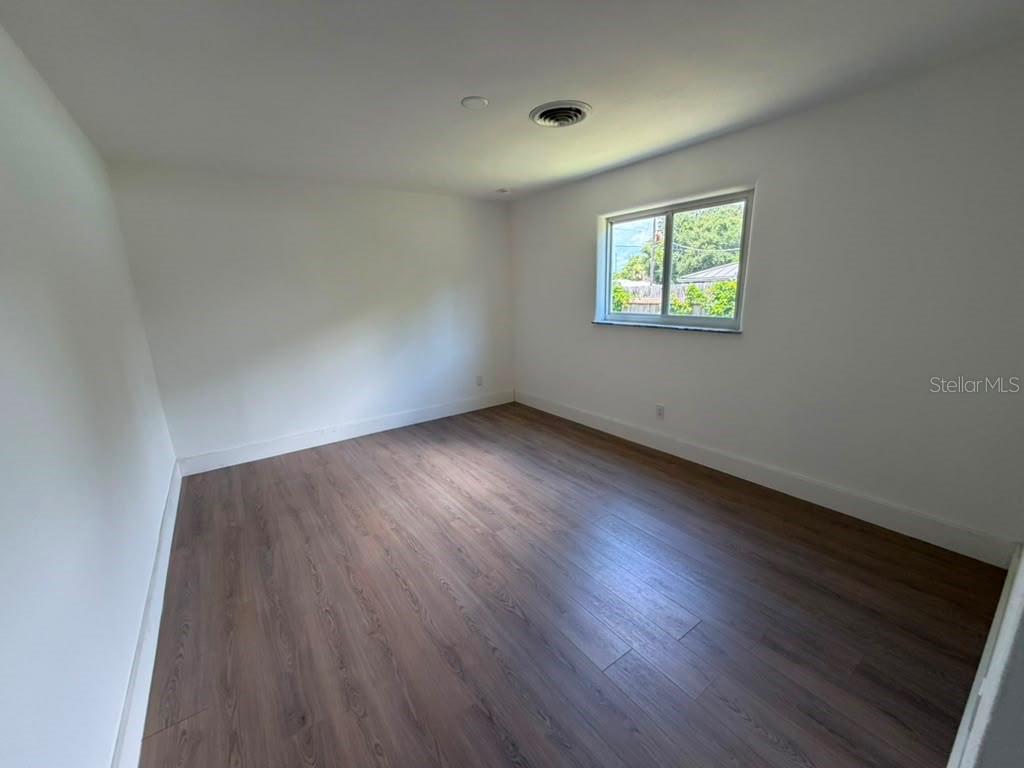 FLORIDA SHORES 01 - Residential Lease
