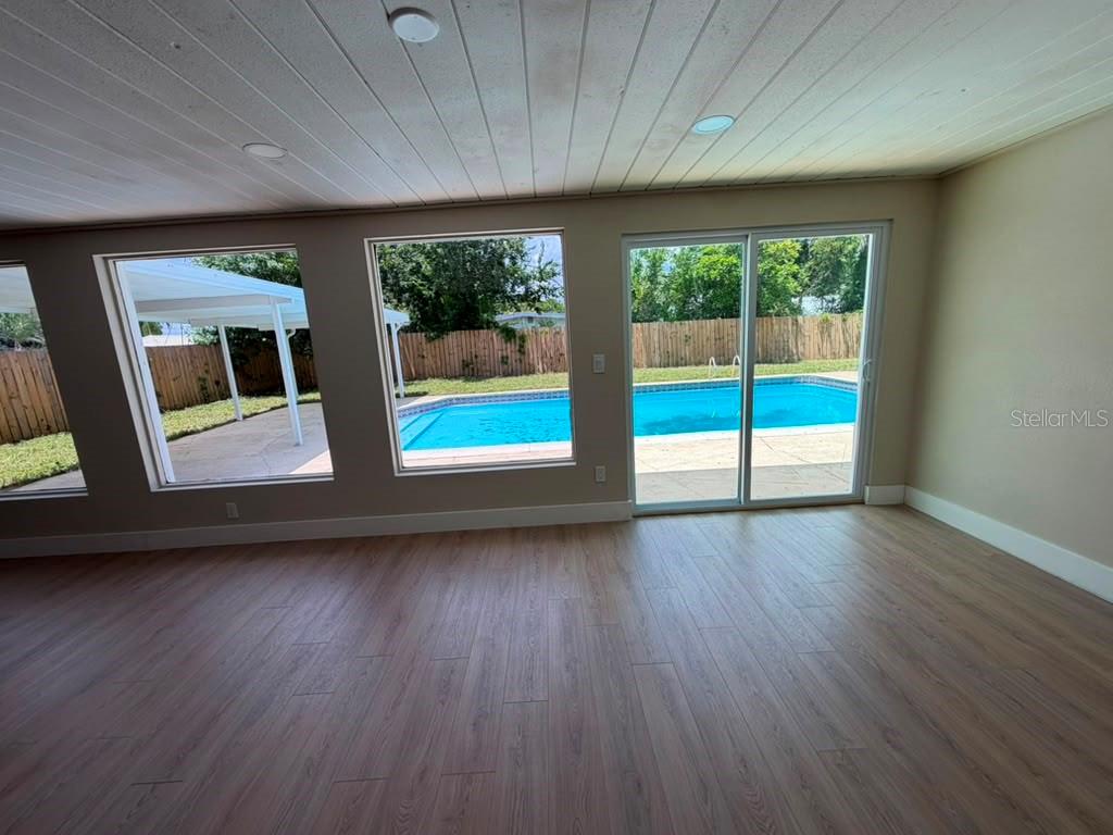 FLORIDA SHORES 01 - Residential Lease