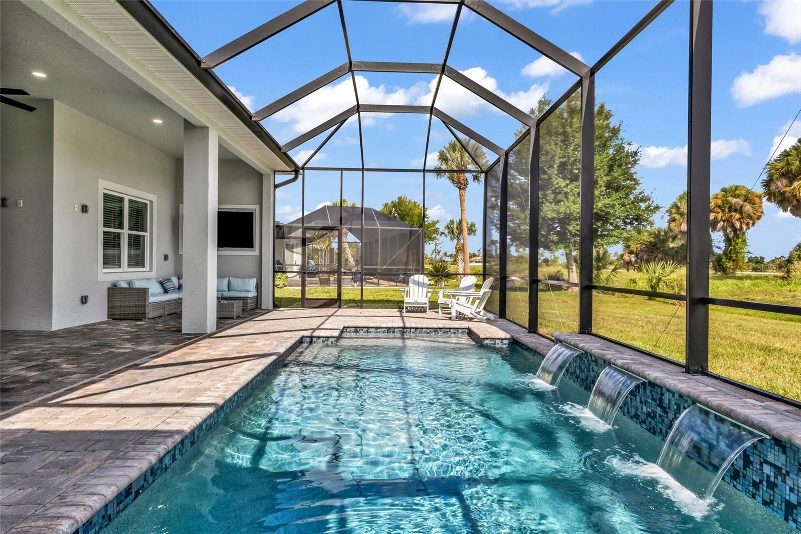 ROTONDA WEST BROADMOOR - Residential