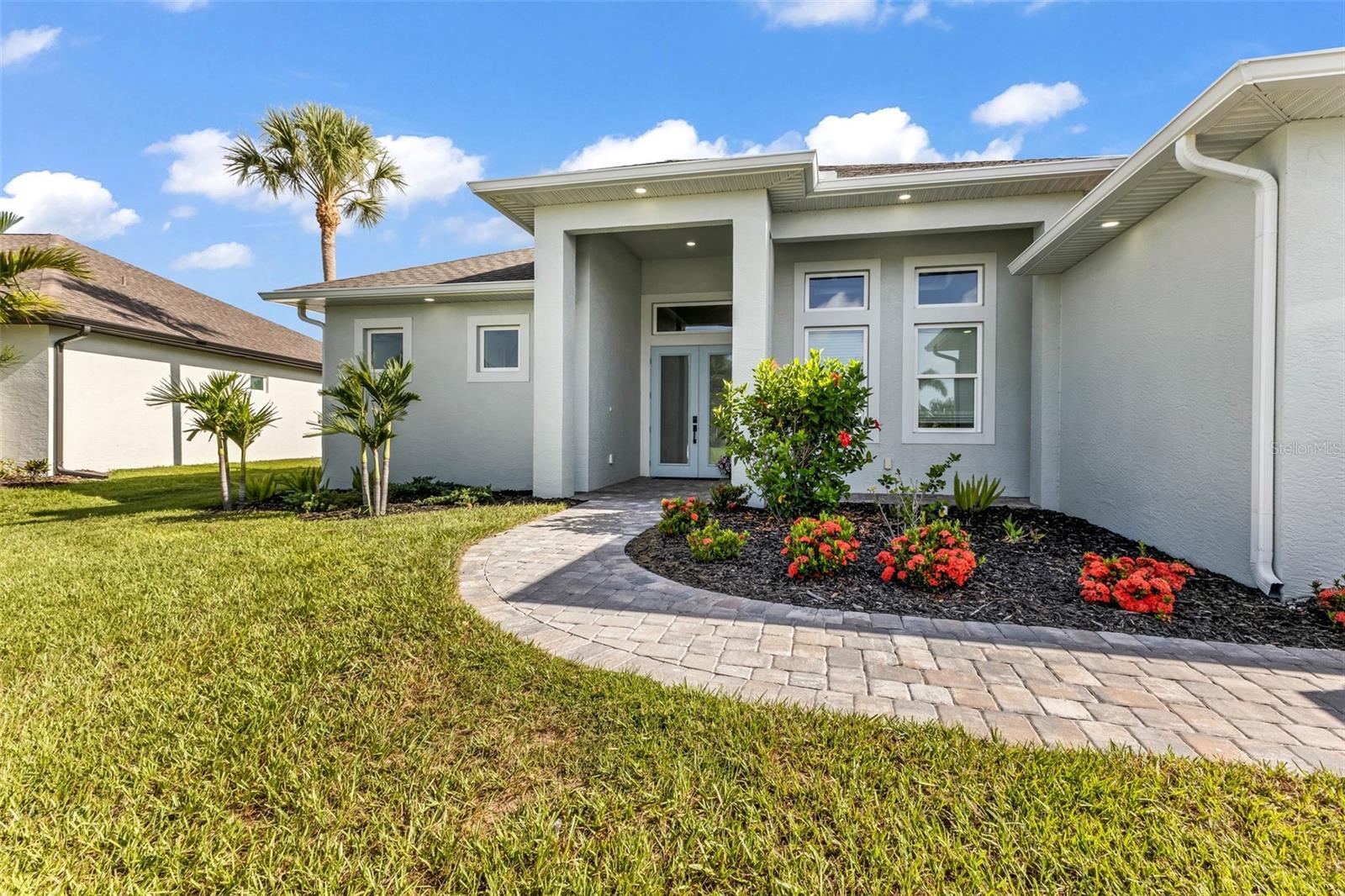 ROTONDA WEST BROADMOOR - Residential