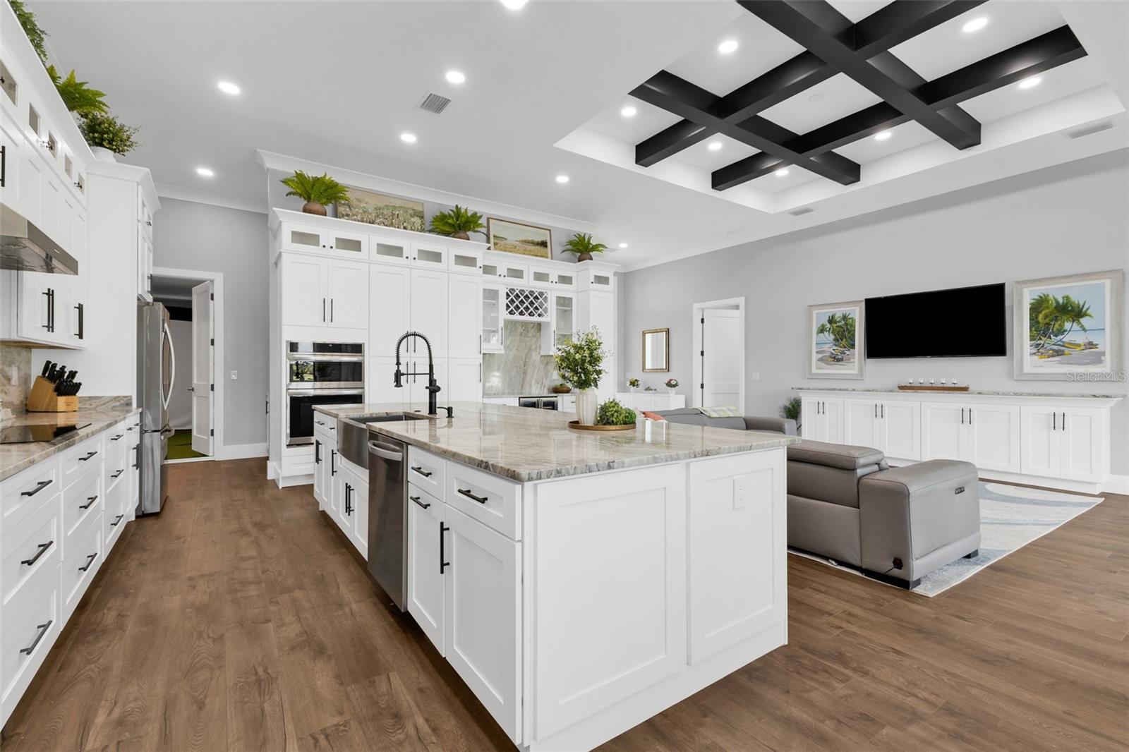 ROTONDA WEST BROADMOOR - Residential