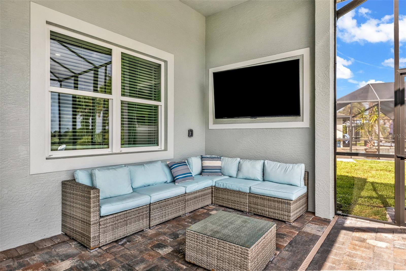ROTONDA WEST BROADMOOR - Residential