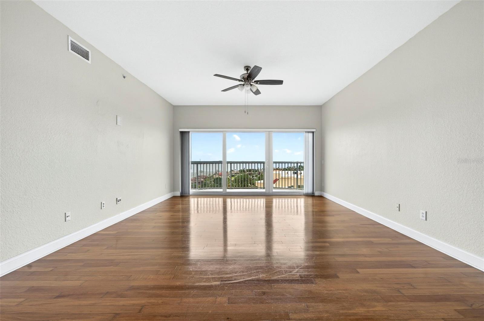 OCEANS GRAND CONDO - Residential