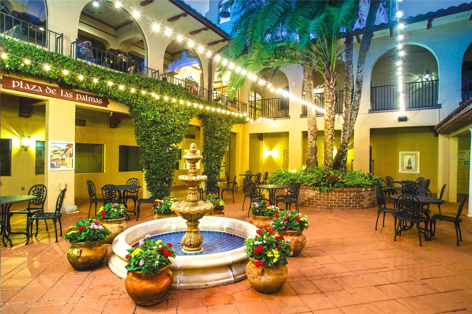 HOWEY MISSION SONOMA CONDO - Residential