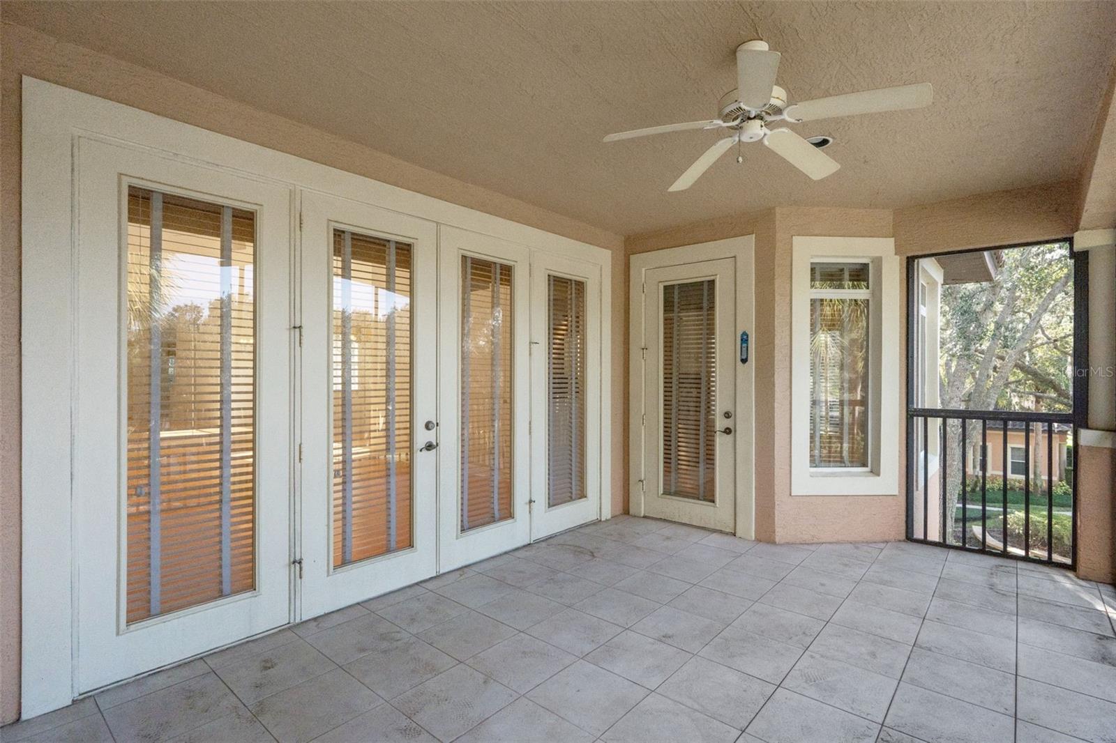 HOWEY MISSION SONOMA CONDO - Residential