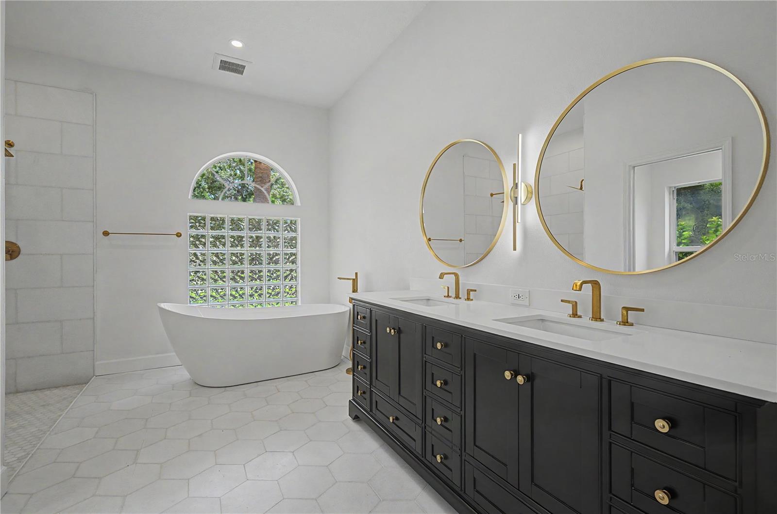 JUNIPER BAY PH 2 - Residential