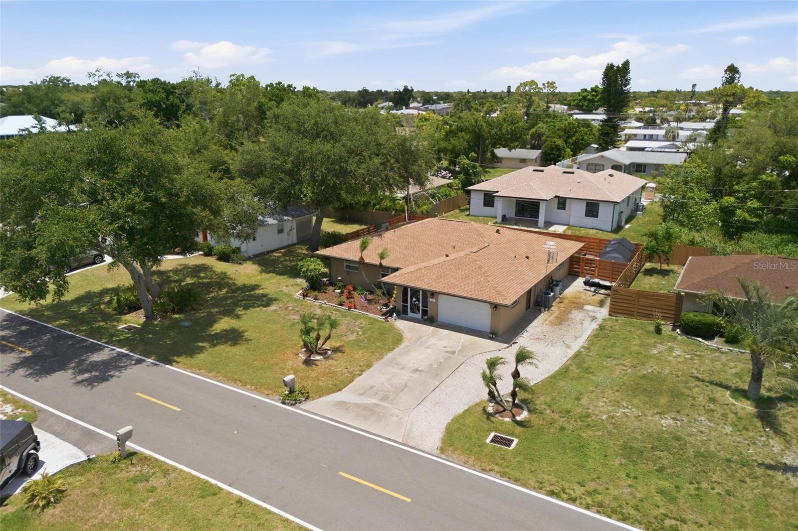 SOUTH VENICE - Residential