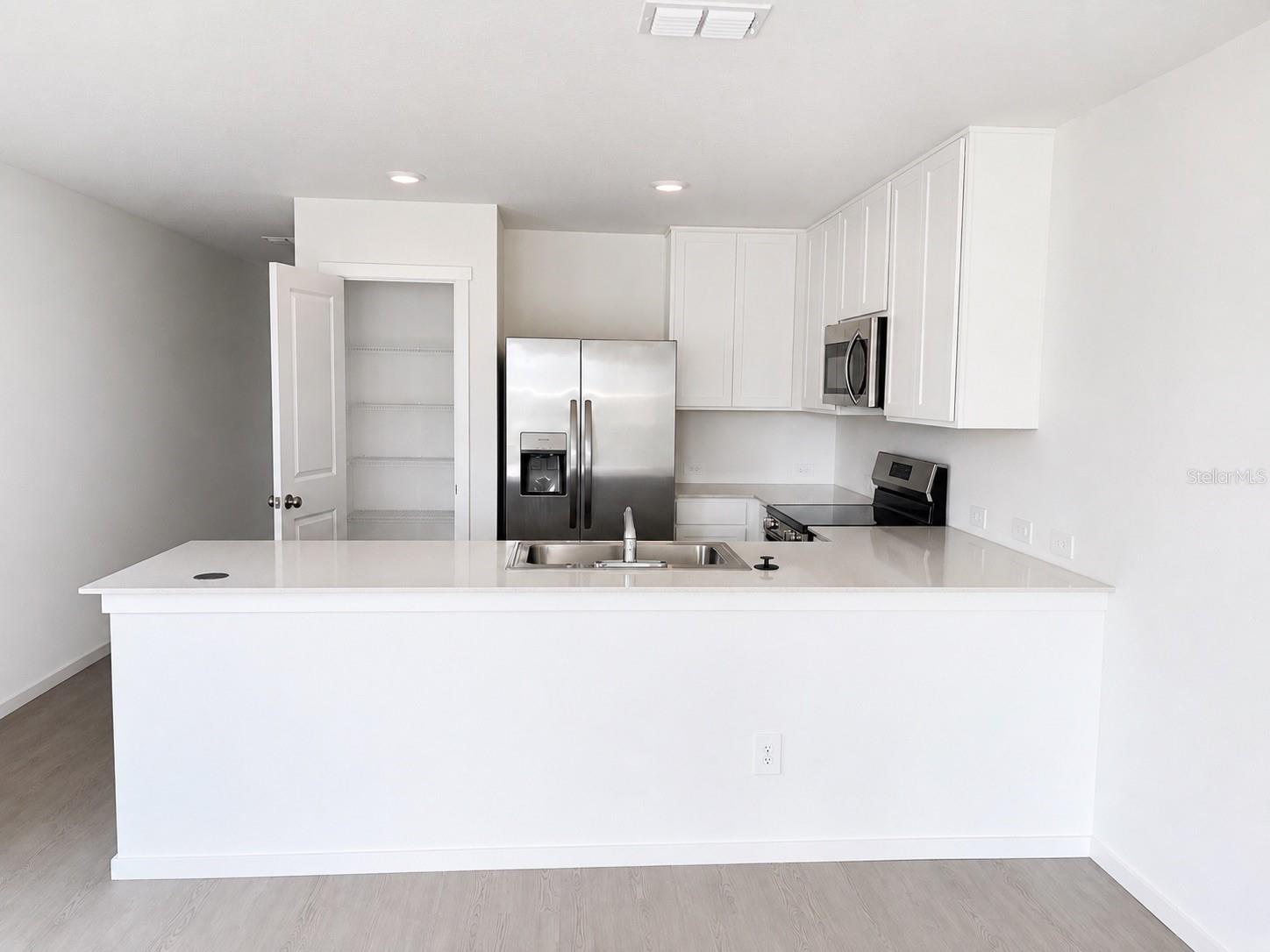 RANCHES AT MCLEOD 40GC - Residential Lease