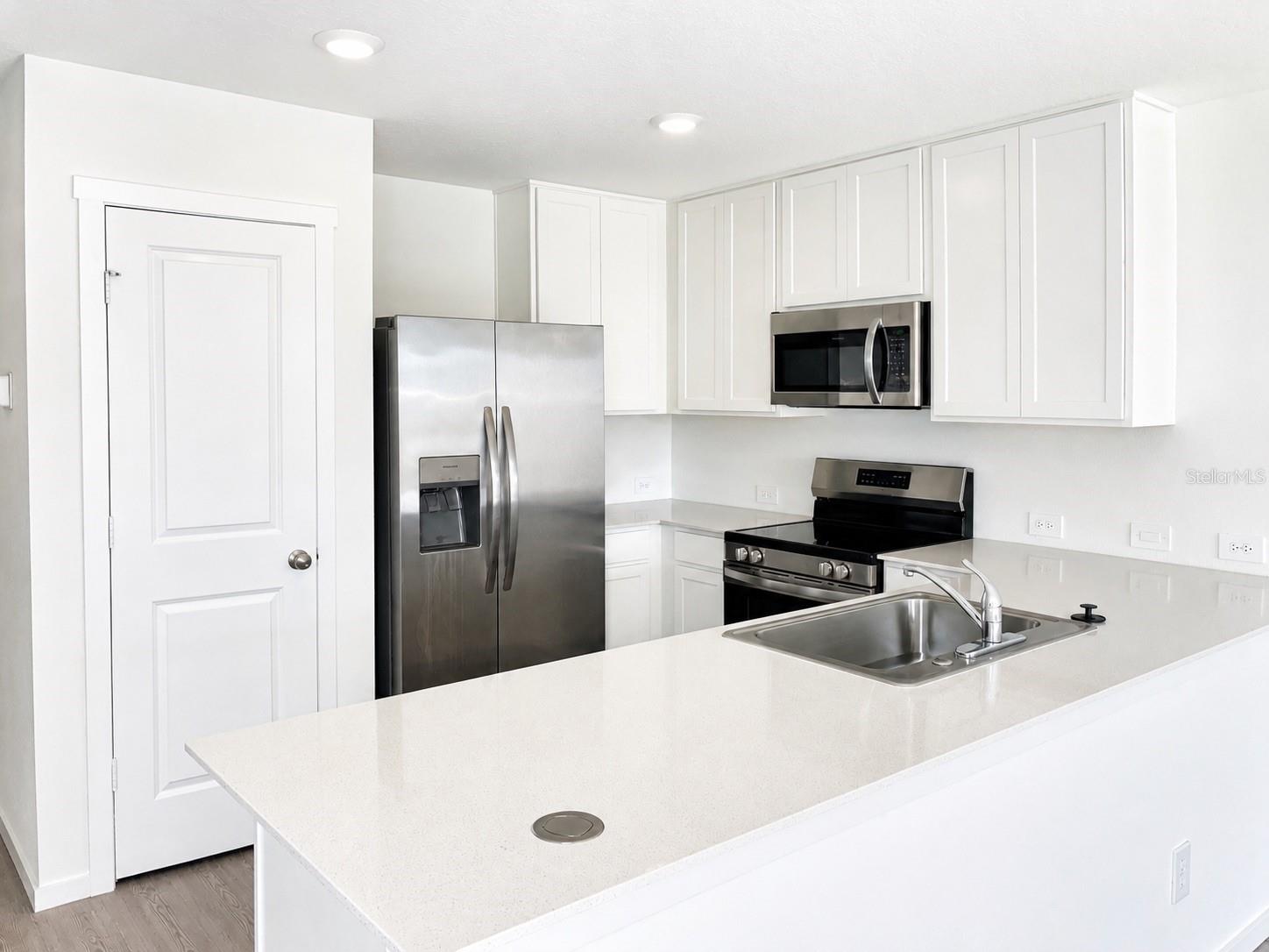 RANCHES AT MCLEOD 40GC - Residential Lease
