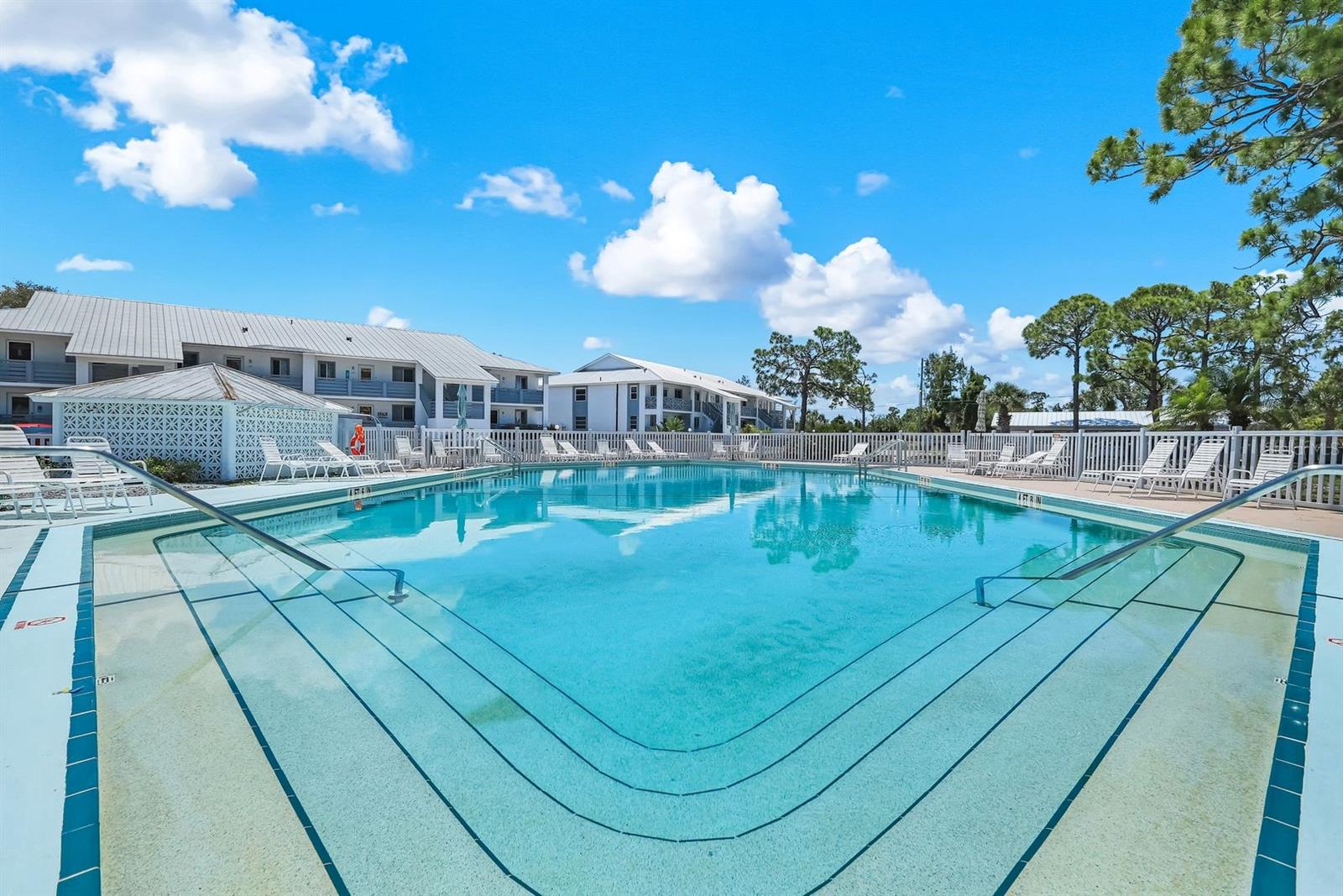 FIDDLERS GREEN 02 PH 03 BLDG 03 - Residential