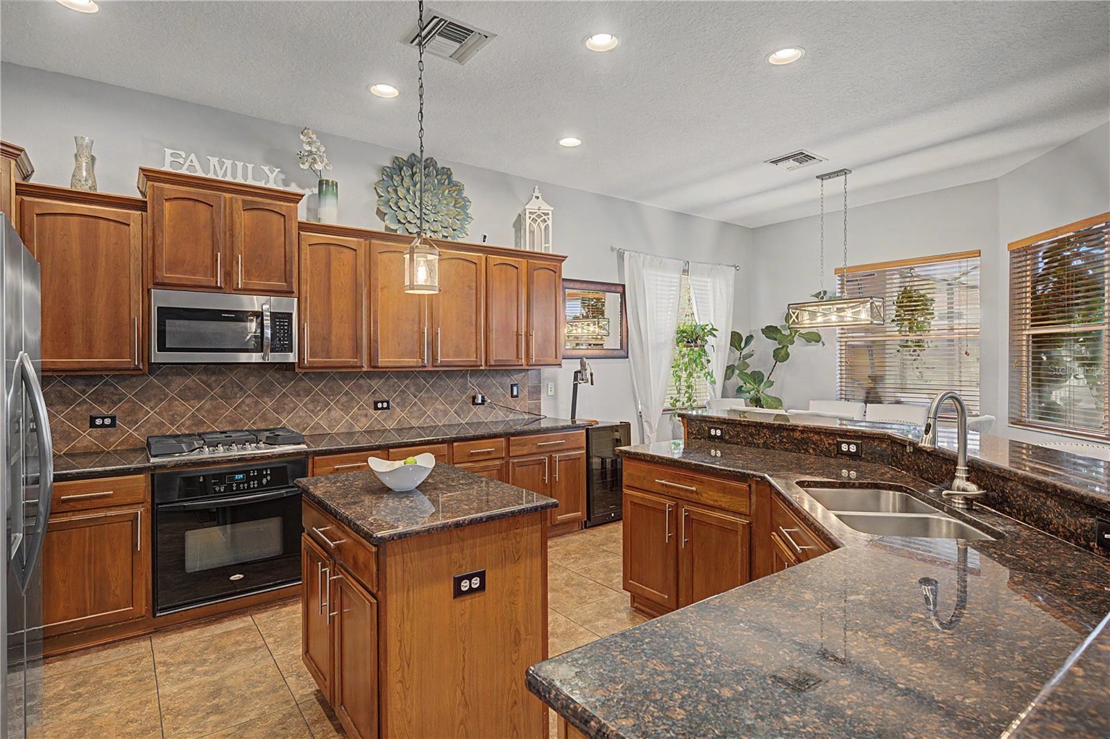 STONEGATE - Residential