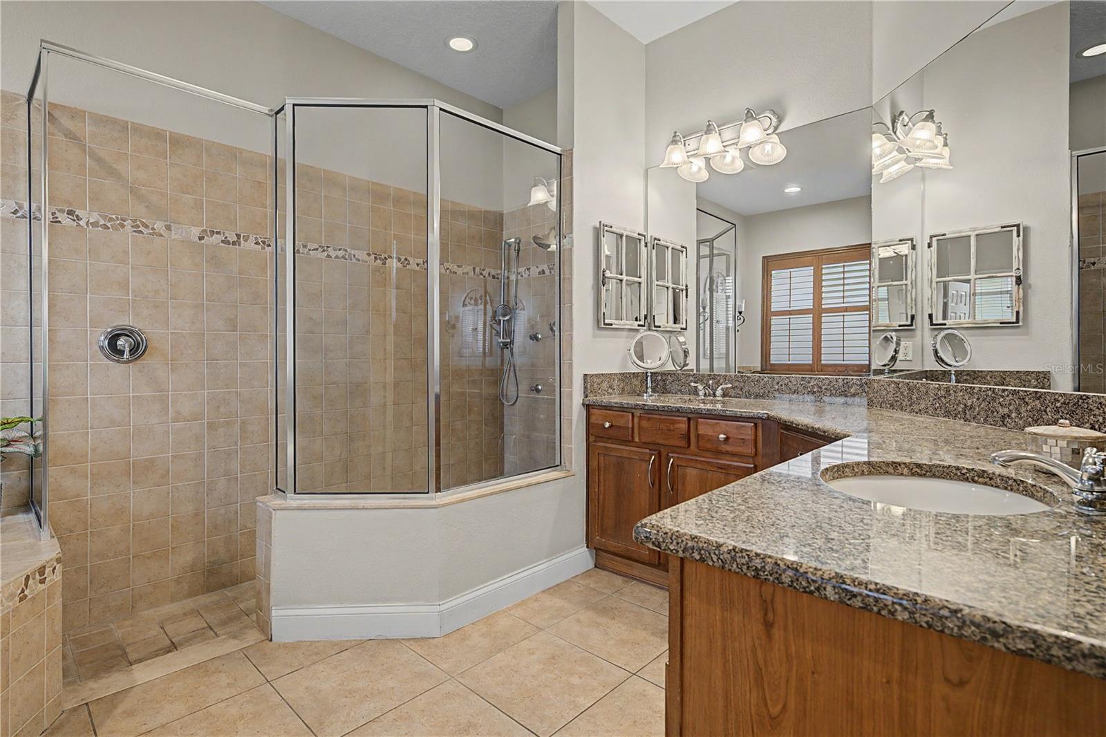 STONEGATE - Residential