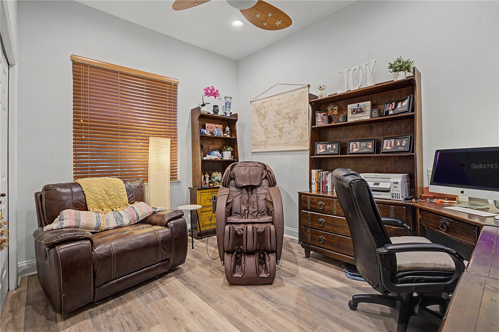 STONEGATE - Residential