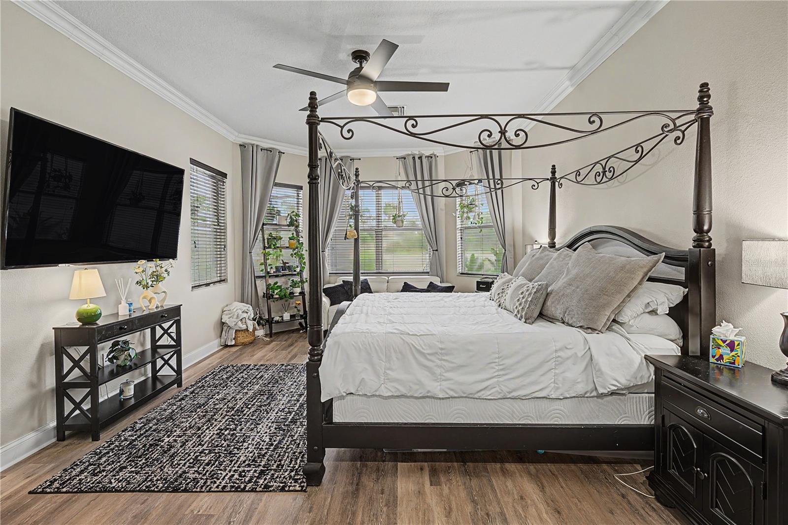 STONEGATE - Residential