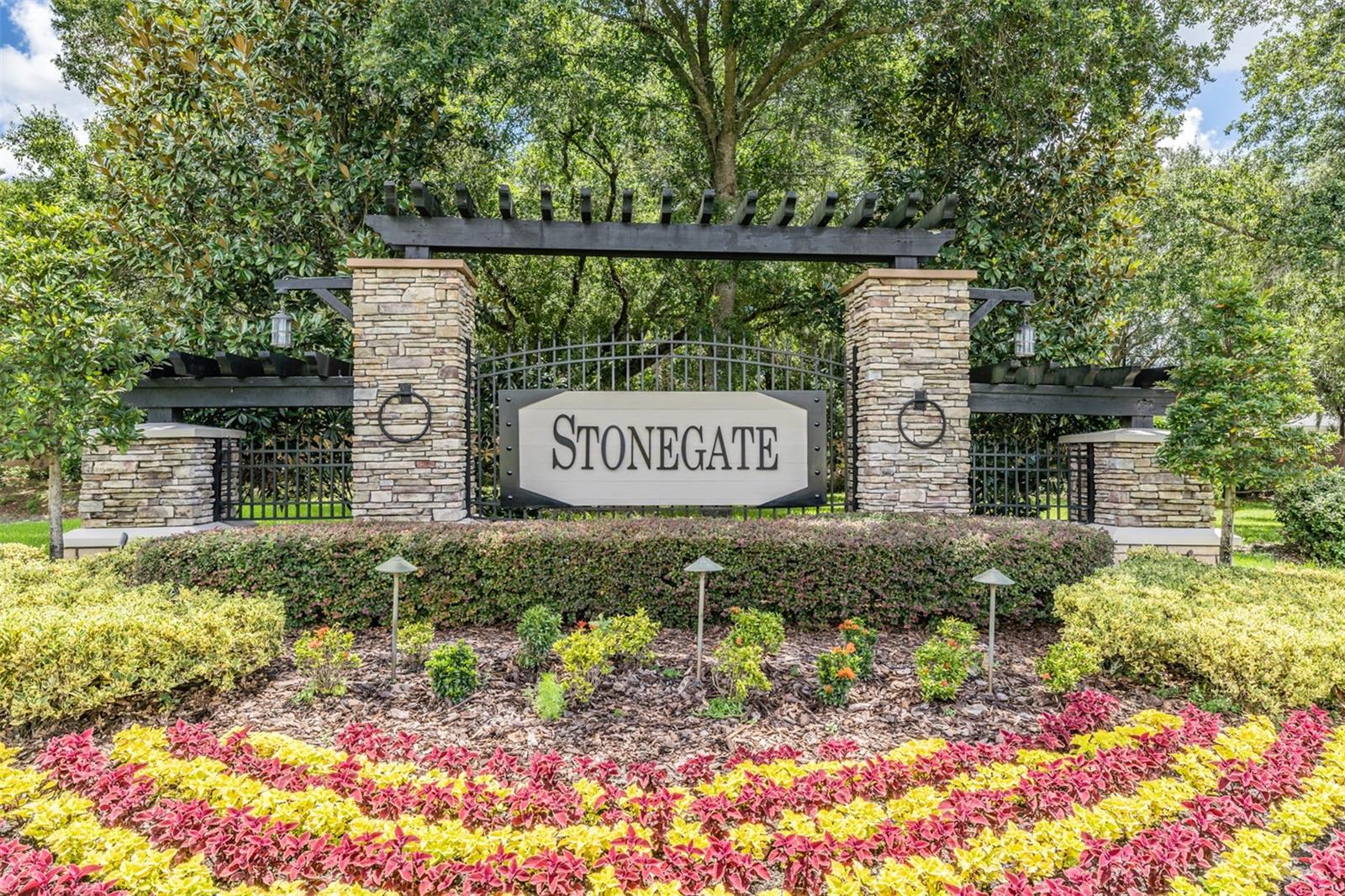 STONEGATE - Residential