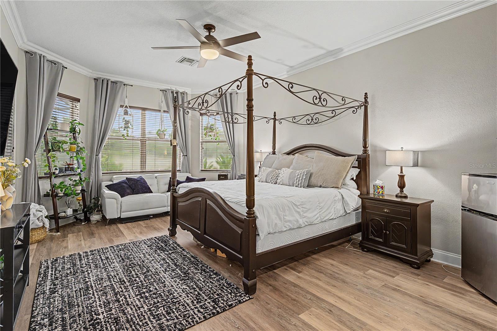 STONEGATE - Residential