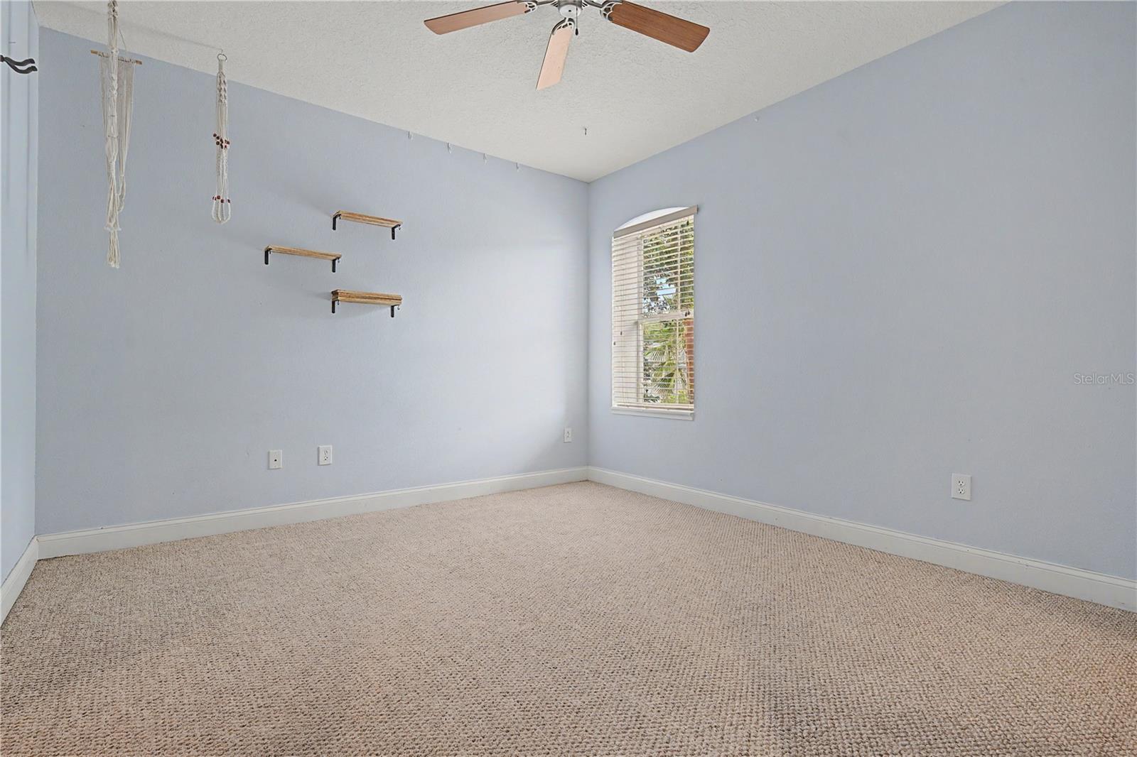 STONEGATE - Residential