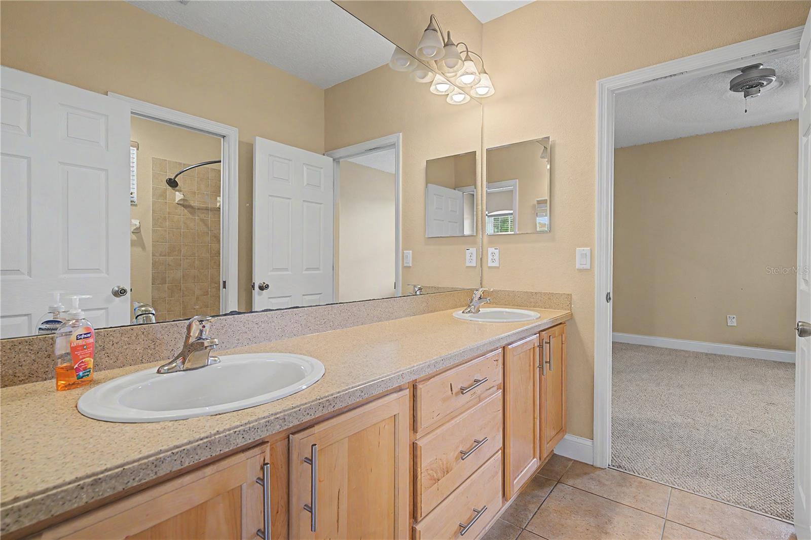 STONEGATE - Residential