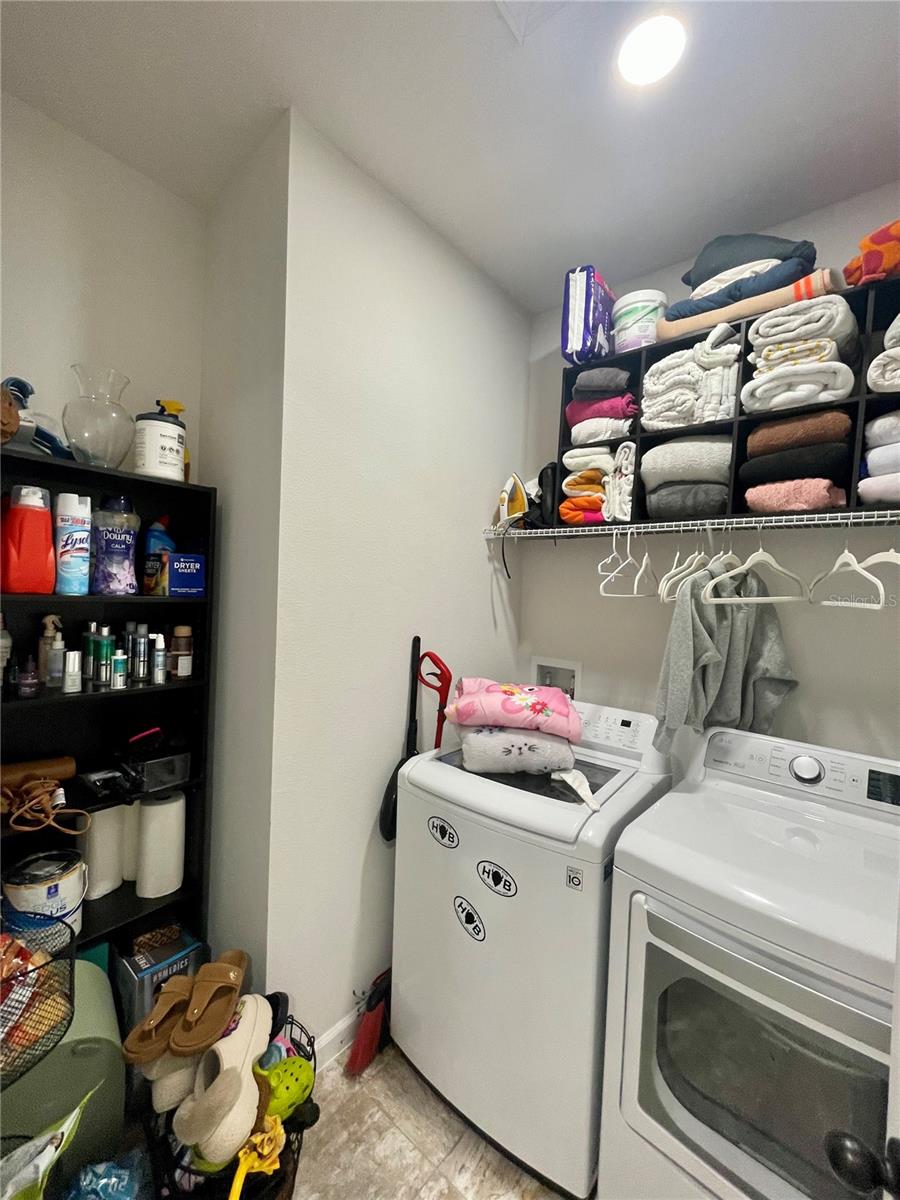 SPRING CREEK PB 74 PG 45-48 LOT 82 ORB 5856 PG 527 - Residential