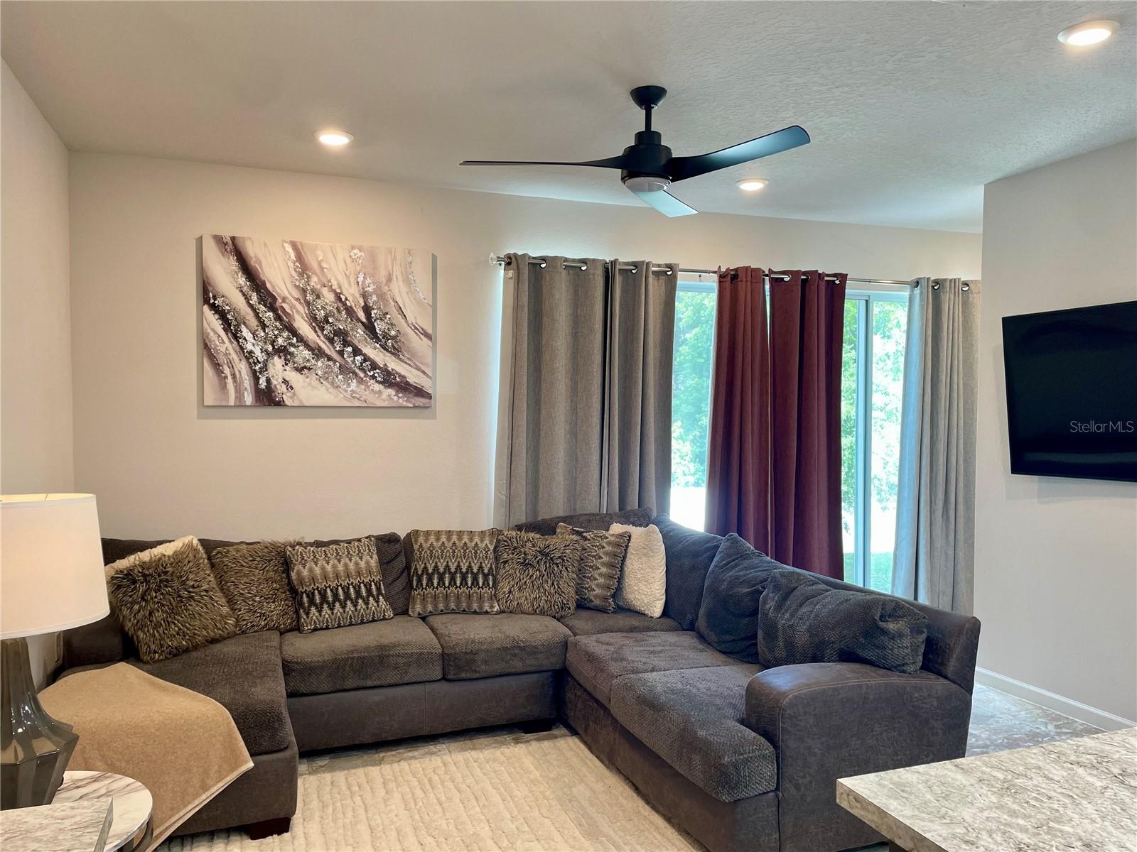 SPRING CREEK PB 74 PG 45-48 LOT 82 ORB 5856 PG 527 - Residential