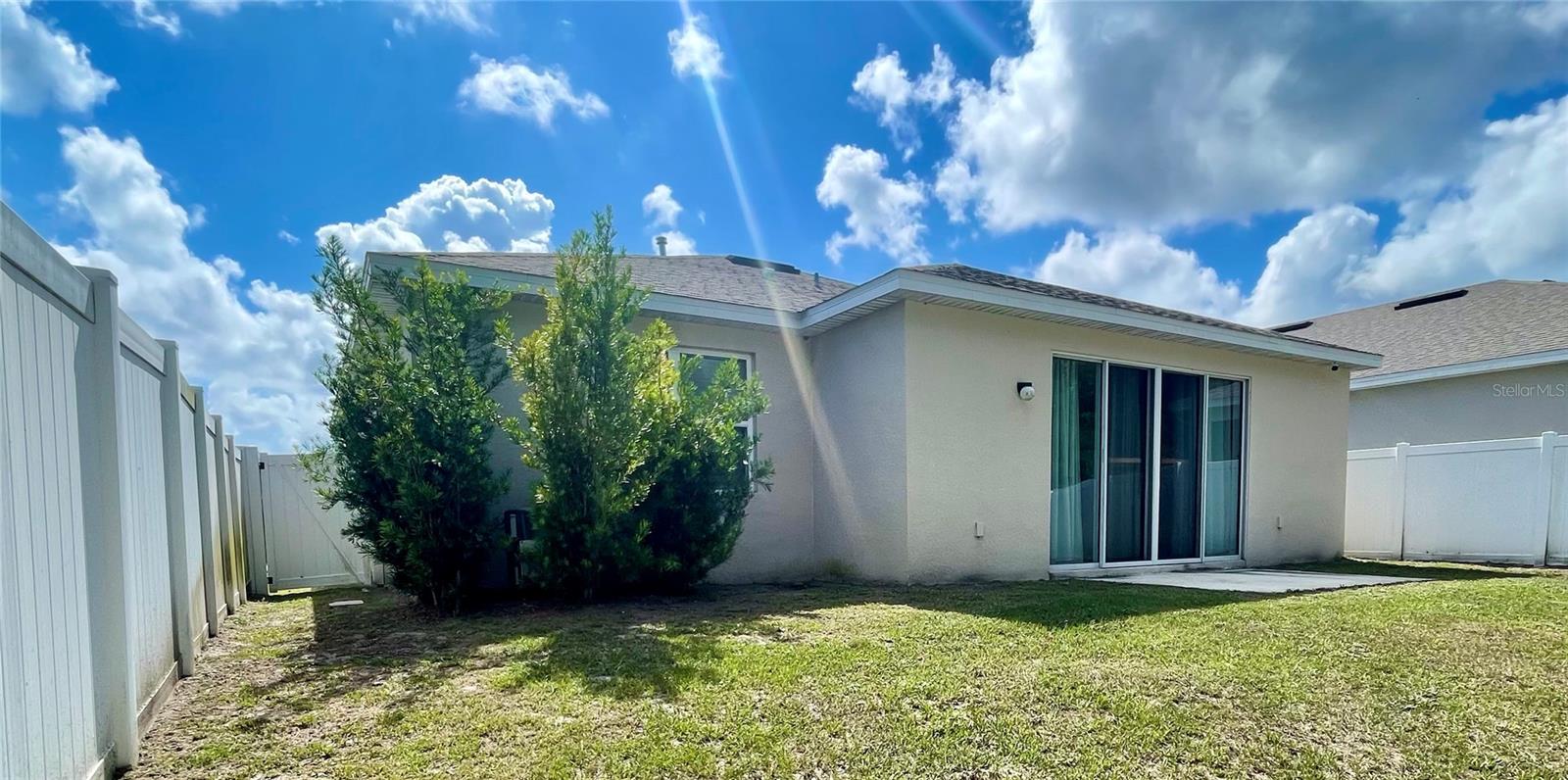 SPRING CREEK PB 74 PG 45-48 LOT 82 ORB 5856 PG 527 - Residential