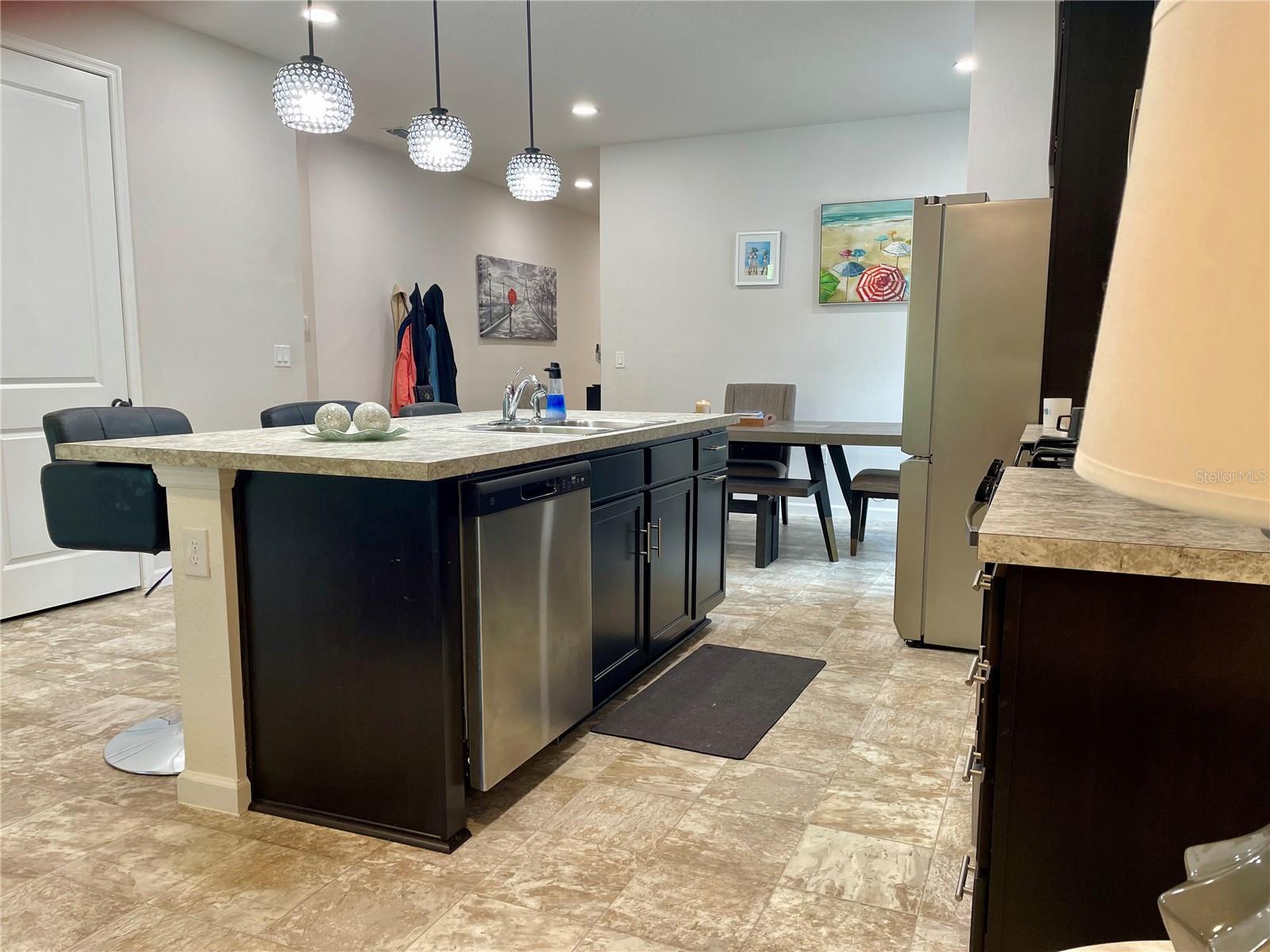 SPRING CREEK PB 74 PG 45-48 LOT 82 ORB 5856 PG 527 - Residential