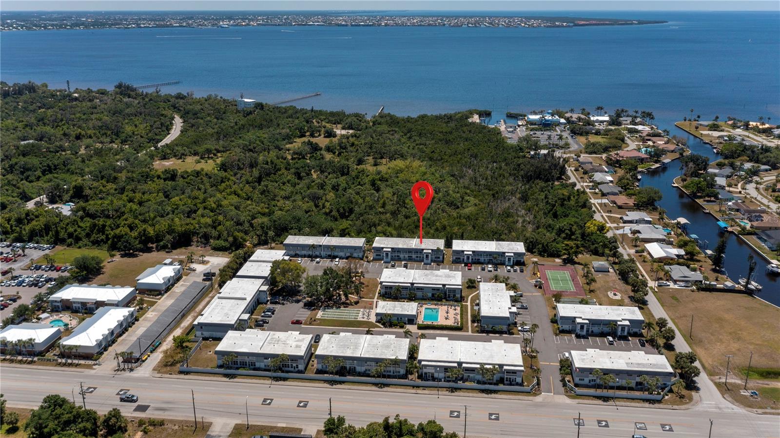 EDGEWATER VILLAGE BLDG I - Residential