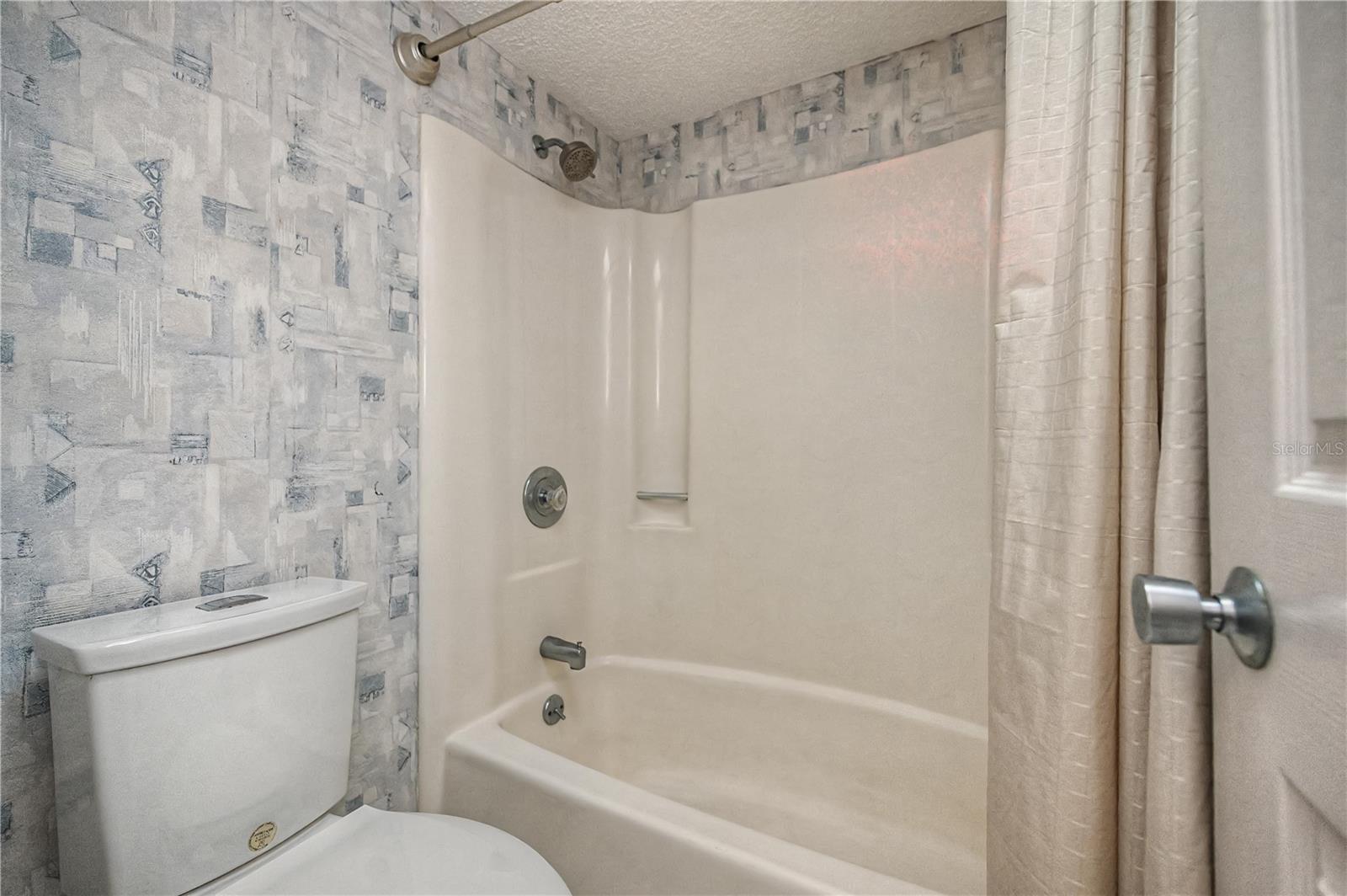 EDGEWATER VILLAGE BLDG I - Residential