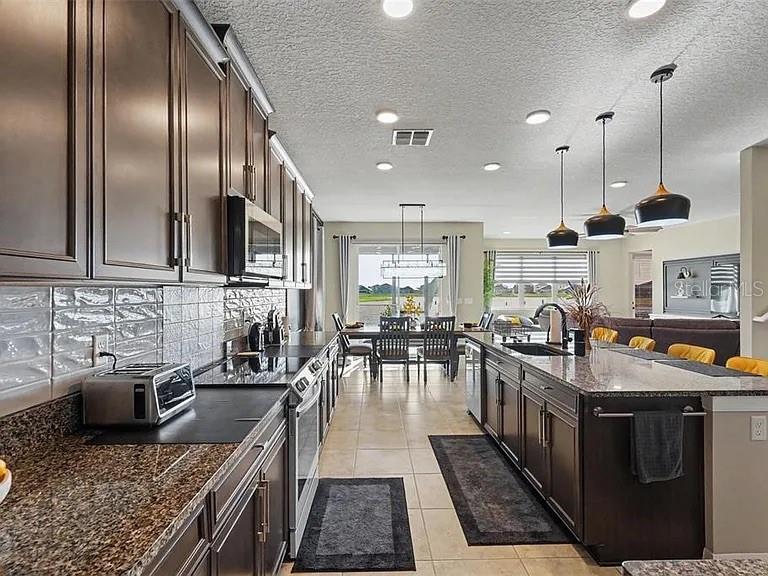 BERRY BAY SUB - Residential