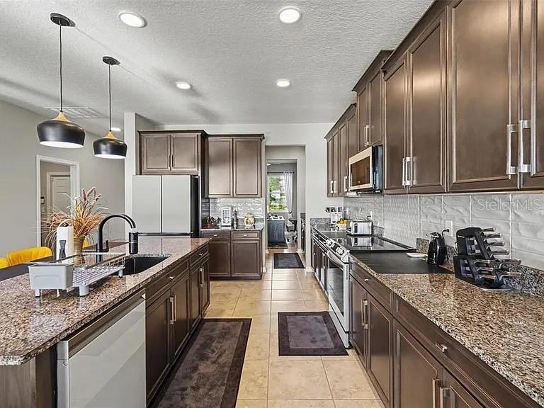 BERRY BAY SUB - Residential