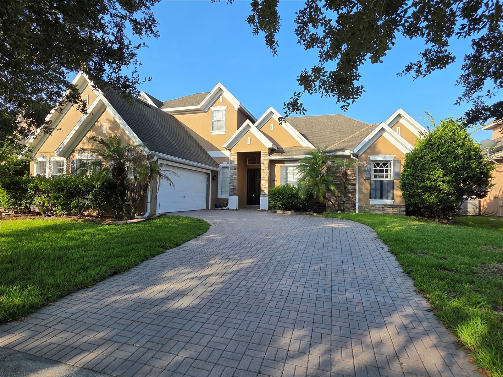 BRISTOL ESTATES - Residential