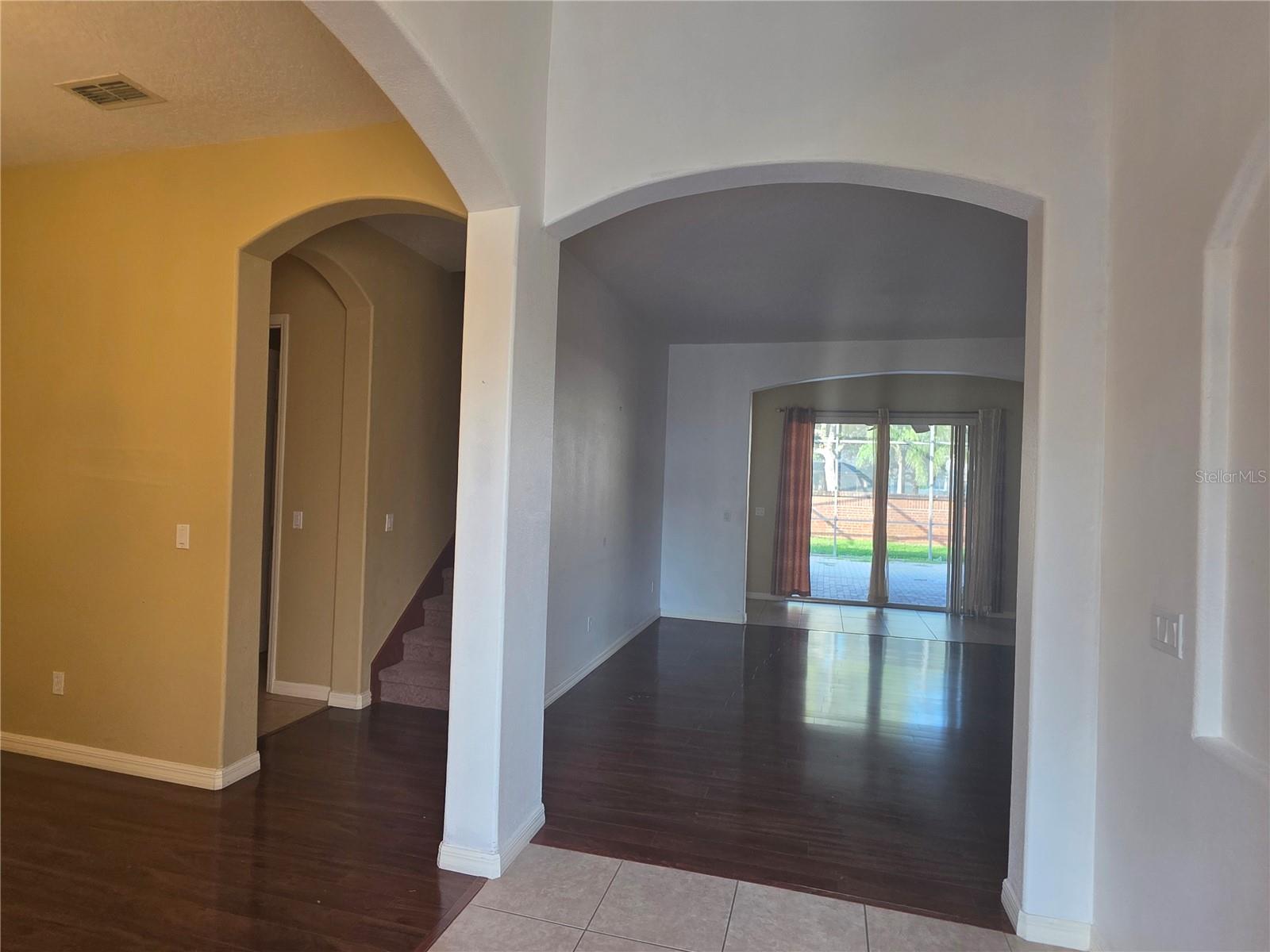 BRISTOL ESTATES - Residential