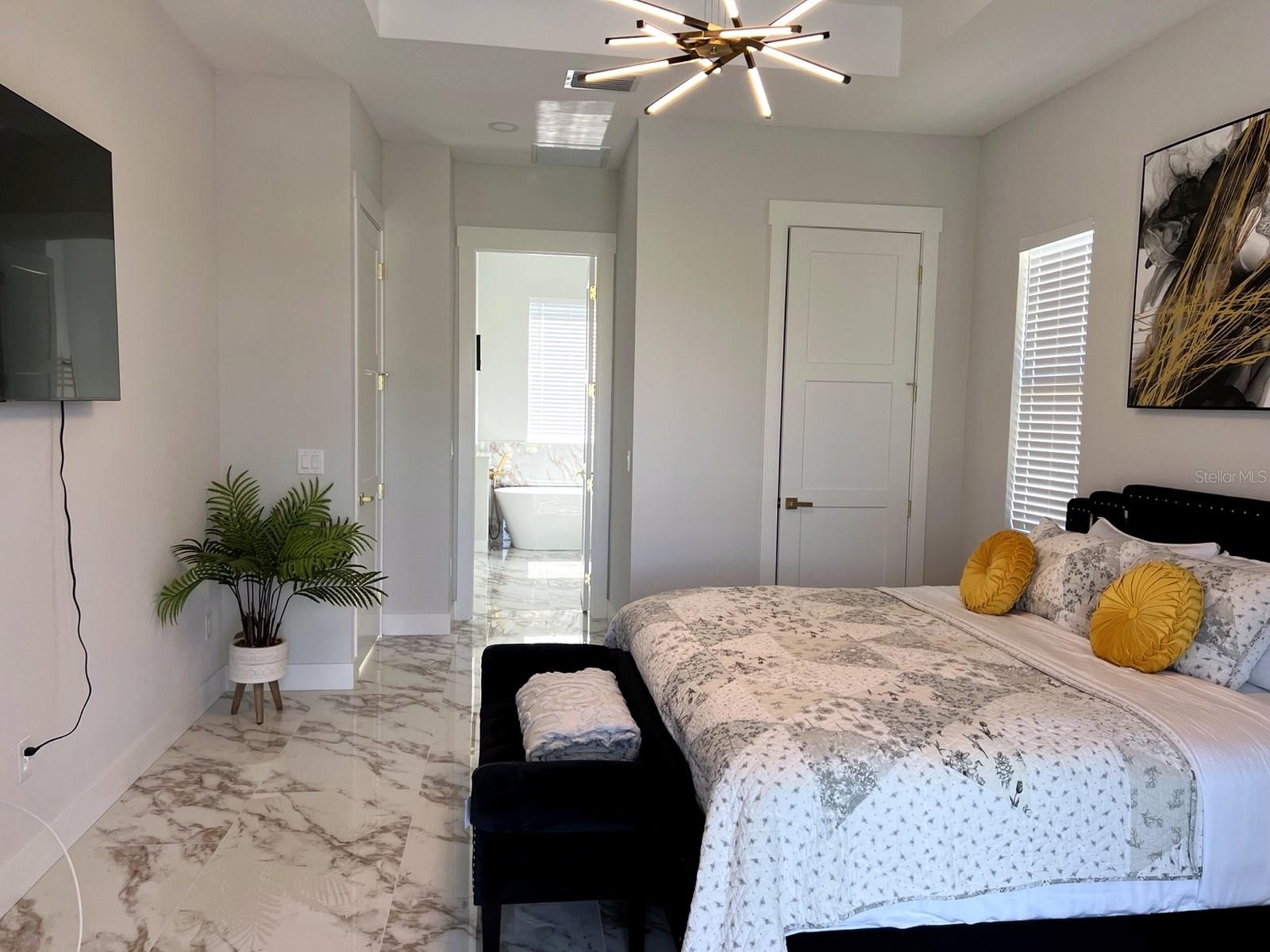 ROTONDA WEST PINE VALLEY - Residential Lease