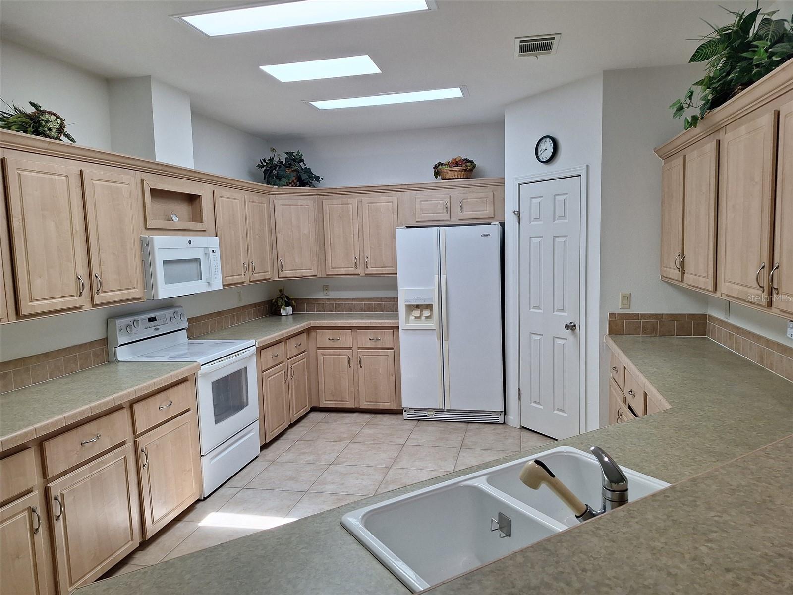 LIGHTHOUSE COVE PH 2B - Residential