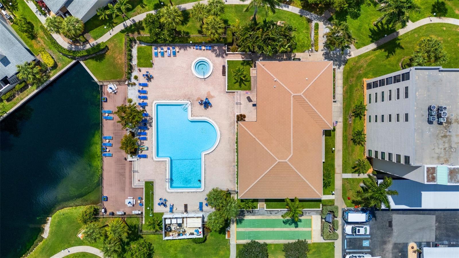 PASADENA COVE CONDO - Residential