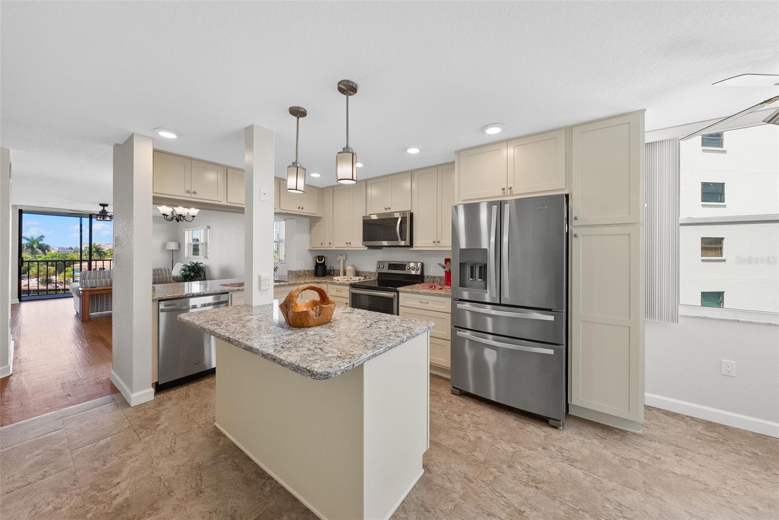 PASADENA COVE CONDO - Residential
