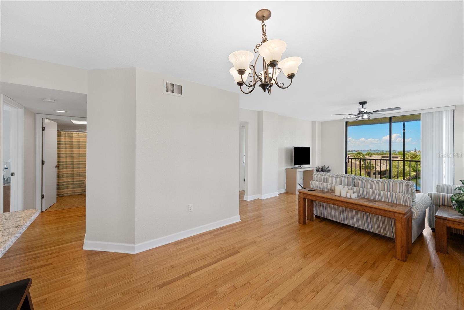 PASADENA COVE CONDO - Residential