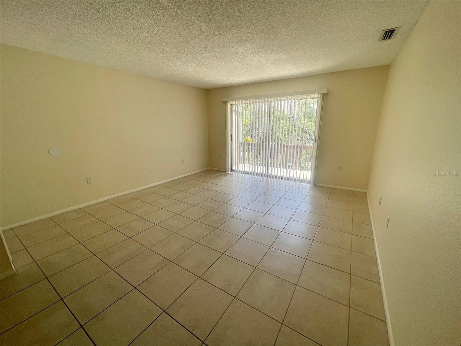 HIDDEN LAKE VILLAGE - Residential Lease