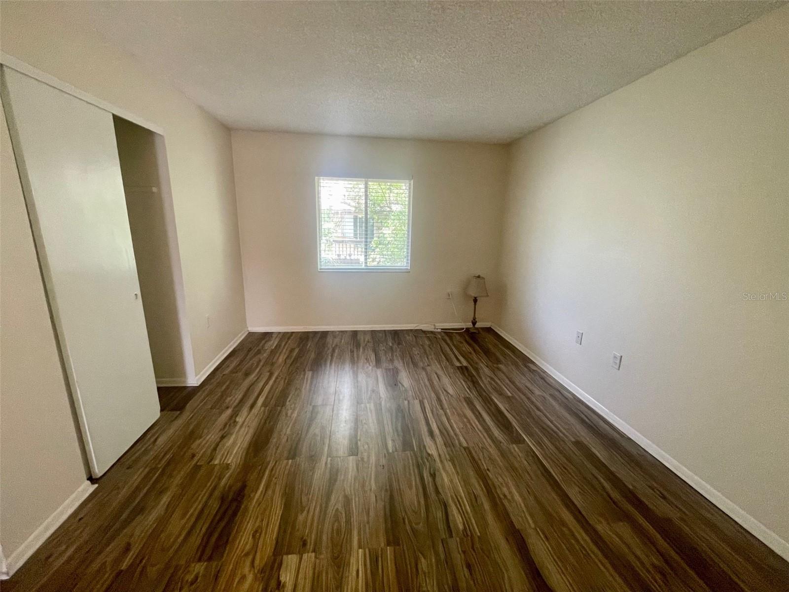 HIDDEN LAKE VILLAGE - Residential Lease