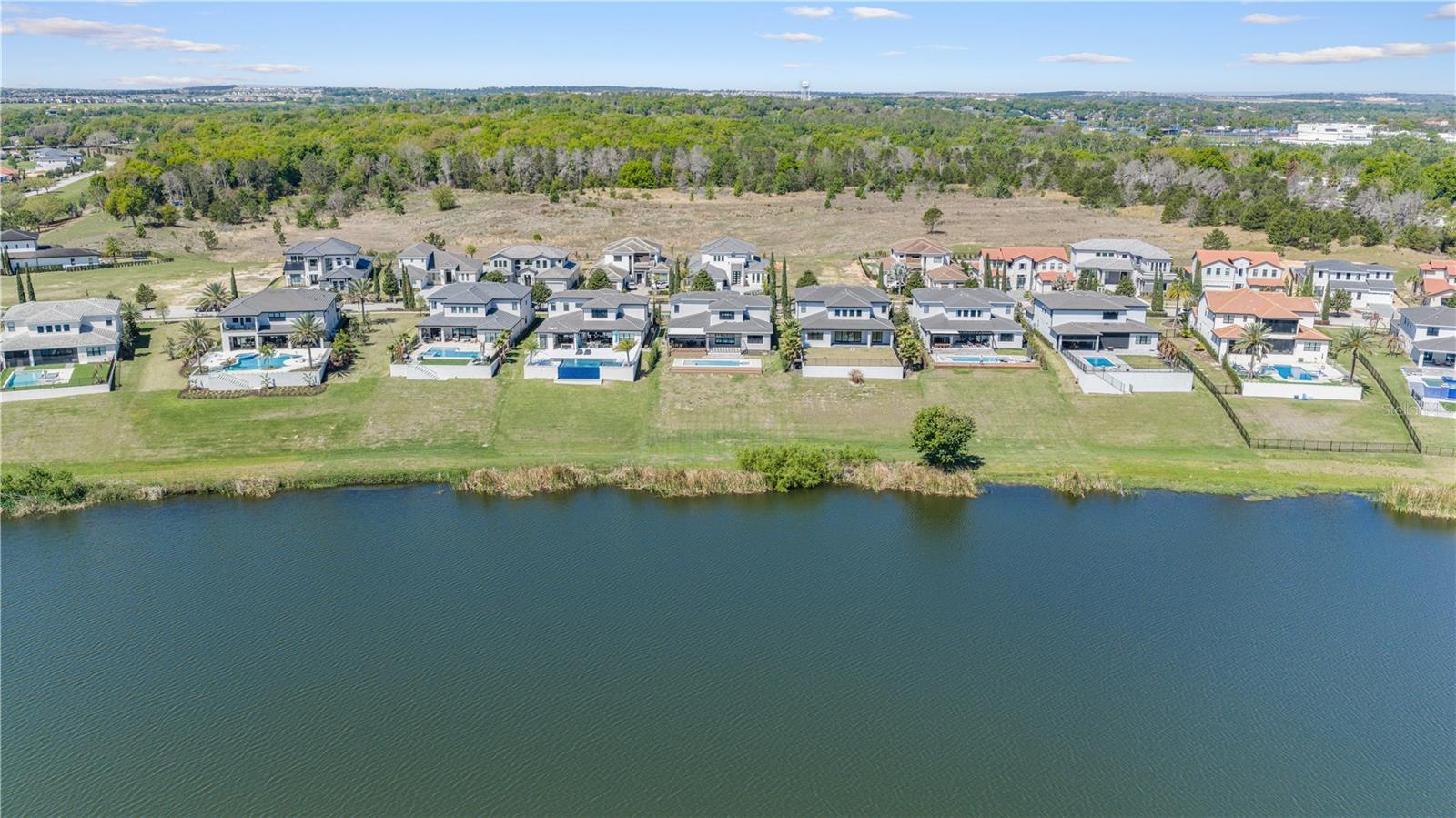 BELLA COLLINA - Residential