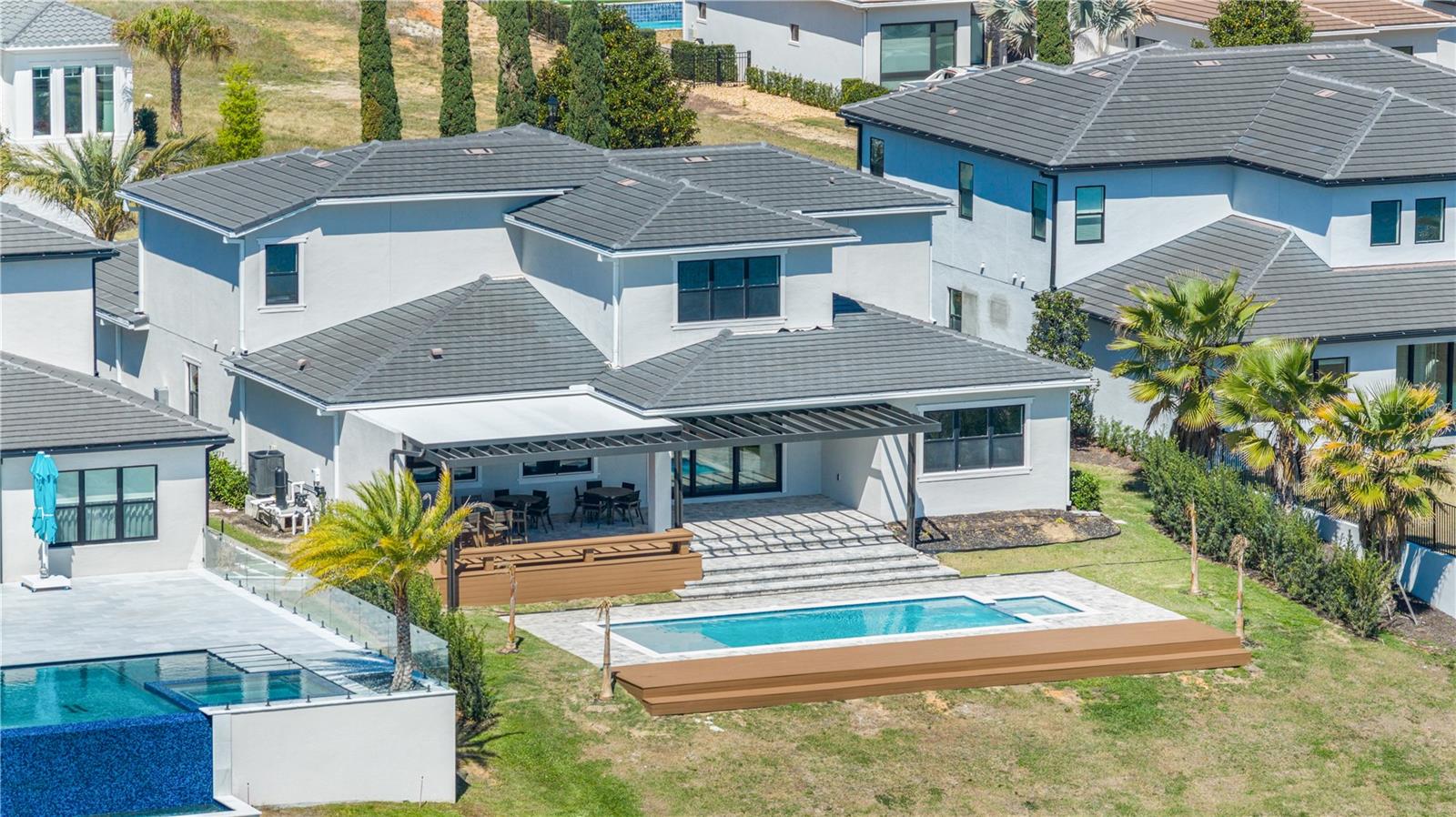BELLA COLLINA - Residential